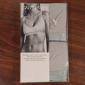 Calvin Klein 2 pack bralettes (sz sm)